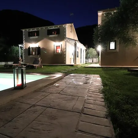 Apartament Theonymfi Luxury