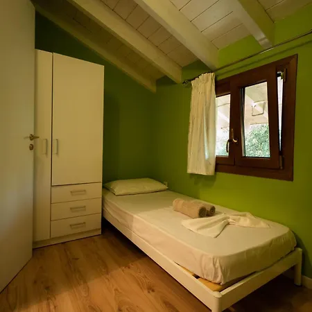 Theonymfi Luxury Apartament Doukádes